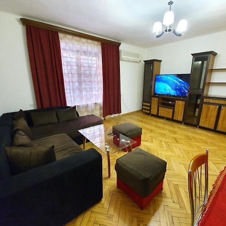 Cozy Apartment Near Opera House 耶烈万 外观 照片