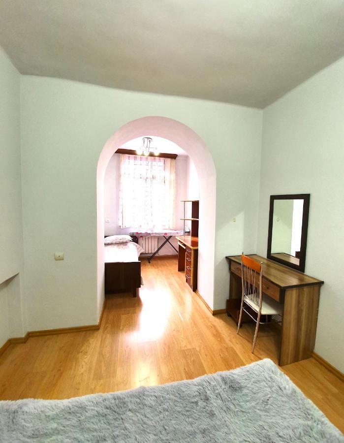 Cozy Apartment Near Opera House 耶烈万 外观 照片