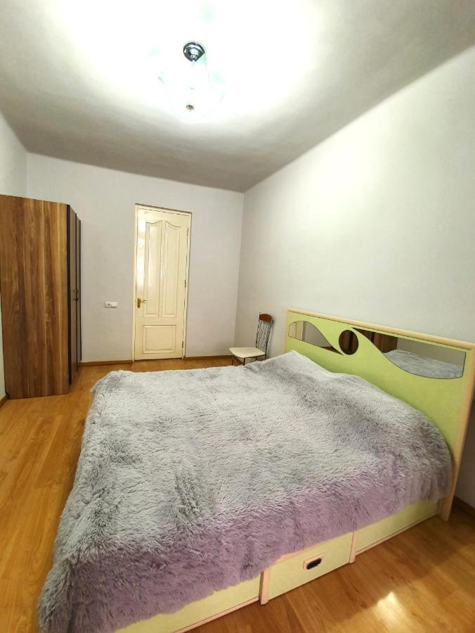 Cozy Apartment Near Opera House 耶烈万 外观 照片