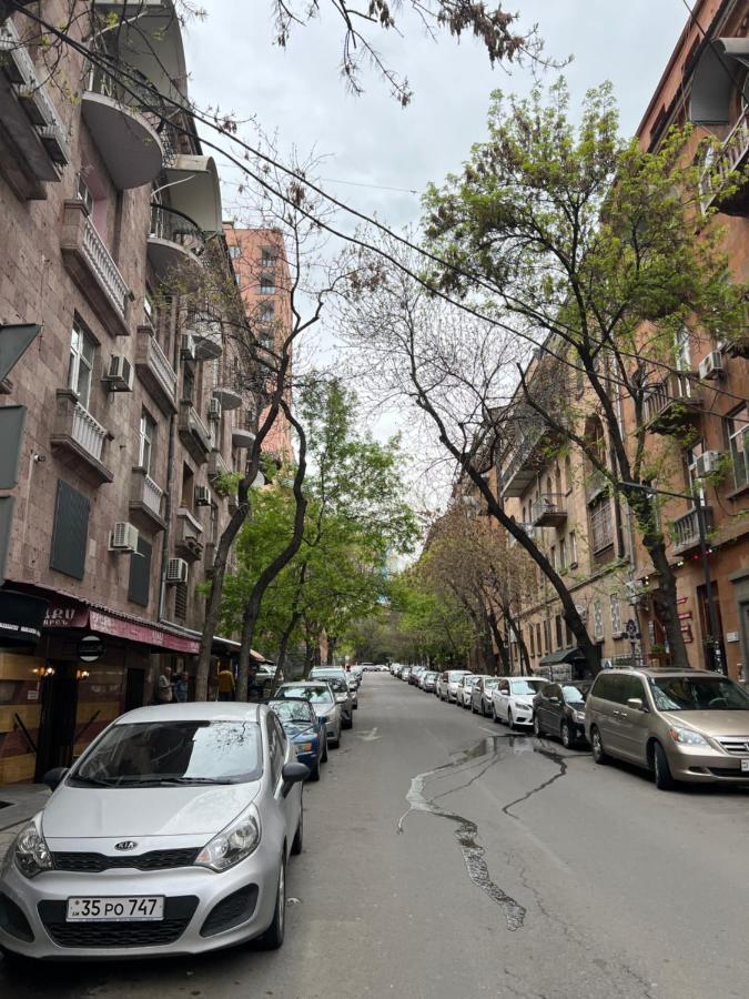Cozy Apartment Near Opera House 耶烈万 外观 照片