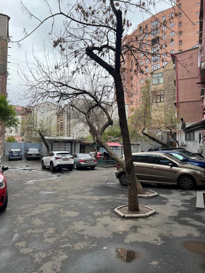 Cozy Apartment Near Opera House 耶烈万 外观 照片